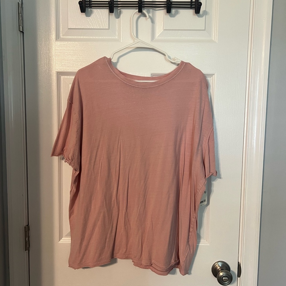 Free People women’s Pink T-shirt